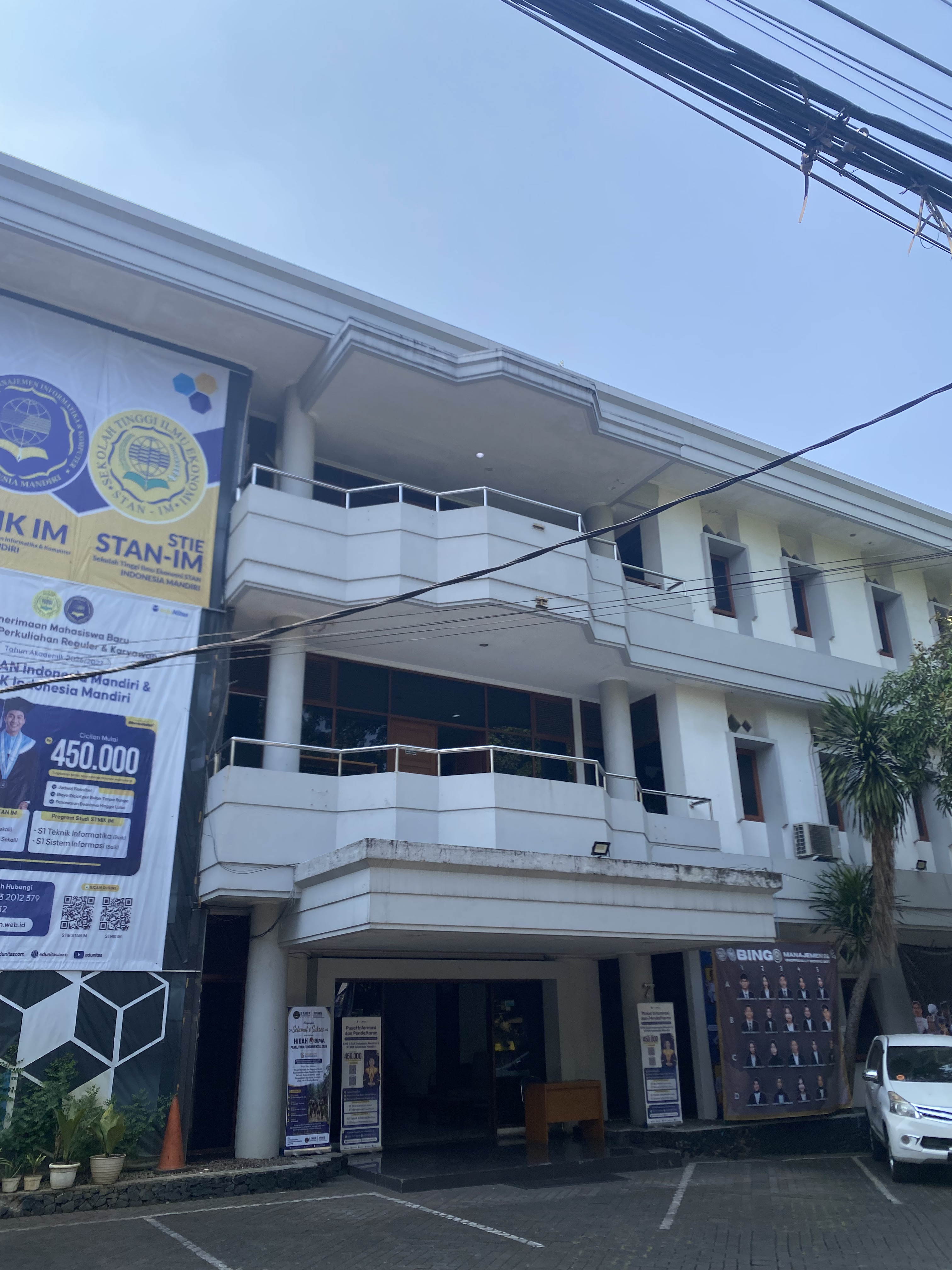 Executive Class Program STMIK IM Nomor 1